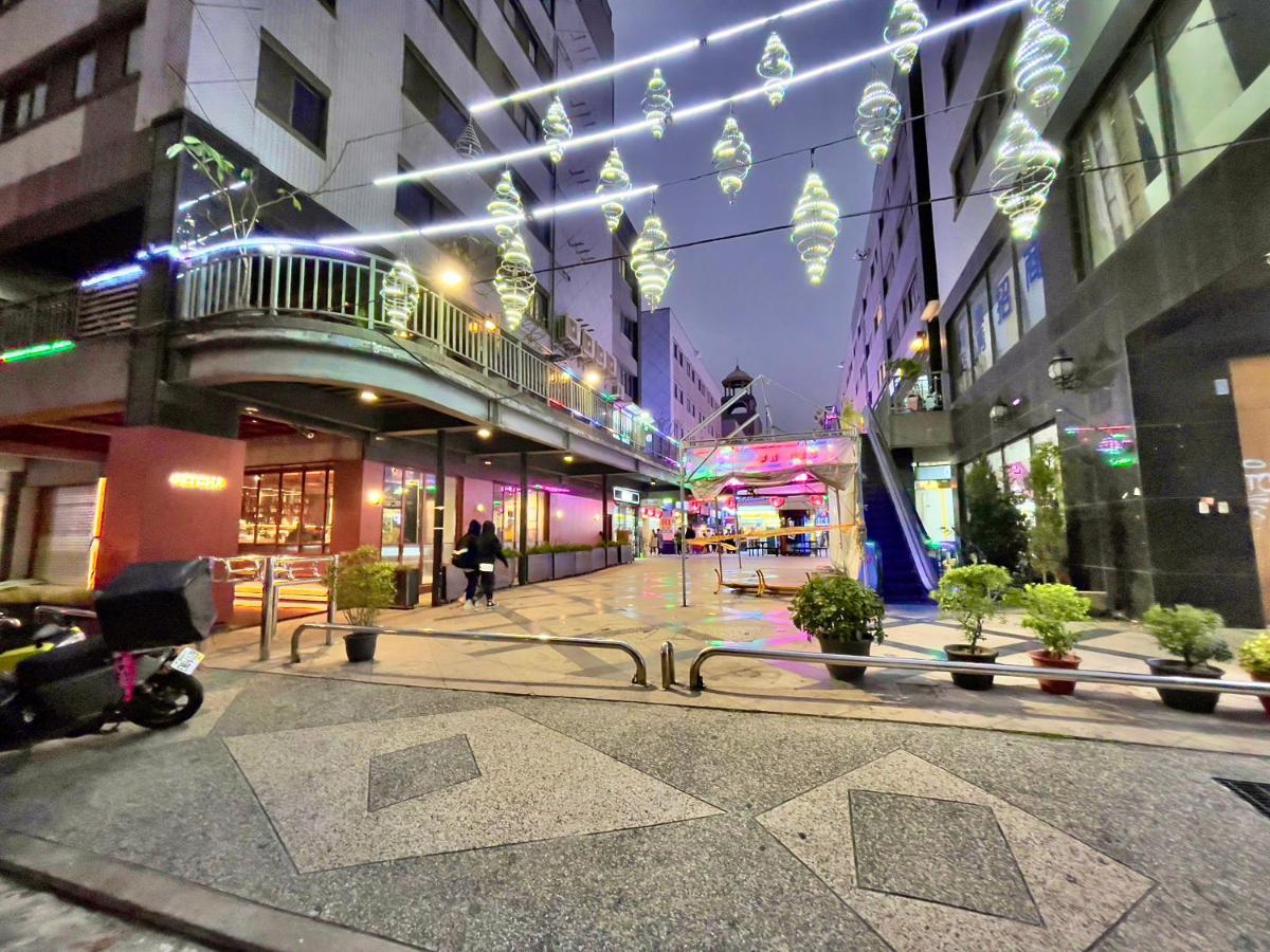 寓旅Inn Taichung Bagian luar foto